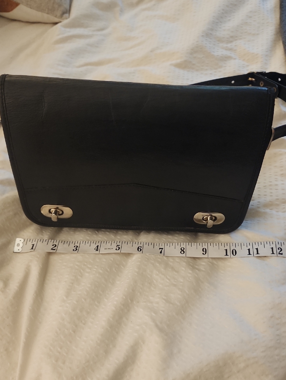 Classic Black Leather Crossbody Messenger Bag Vintage